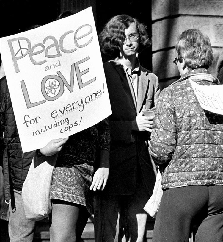 Peace and Love sign